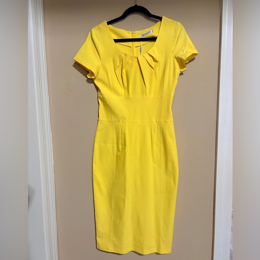 Yellow Sheath Dress with Front Pleat Detail Stretch Large